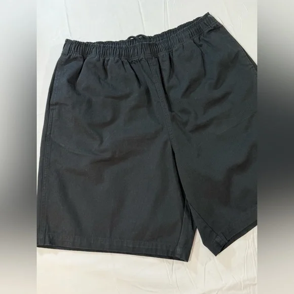 OBEY Men's Black elastic waist shorts size L - Picture 8 of 11